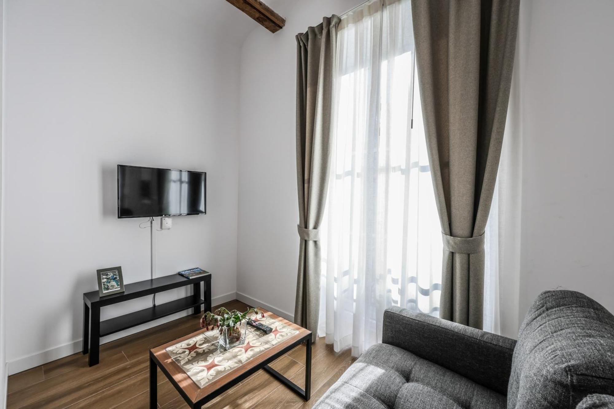 Amazinn Places Evi Apartments バレンシア エクステリア 写真